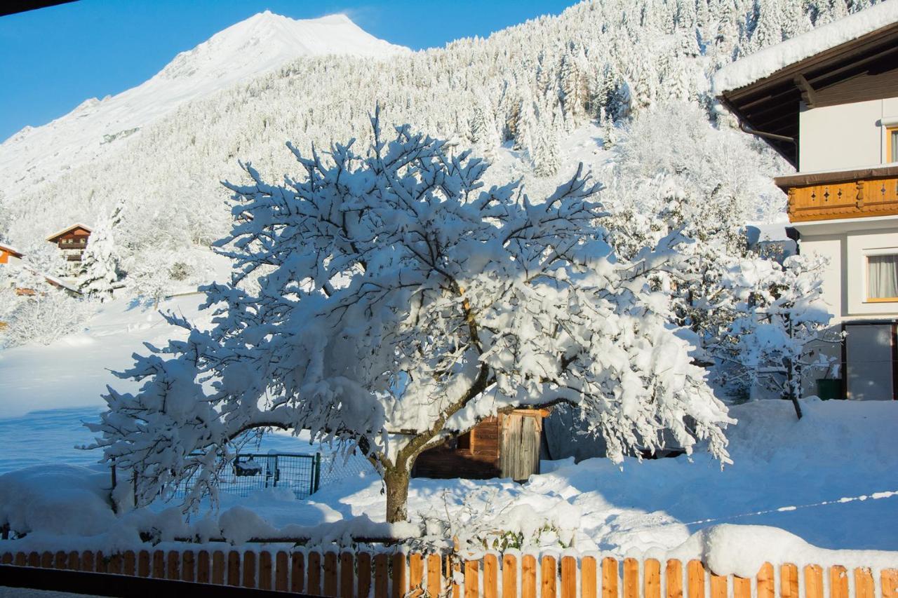 Fruehstueckspension Knappaschneider Pragraten Bagian luar foto